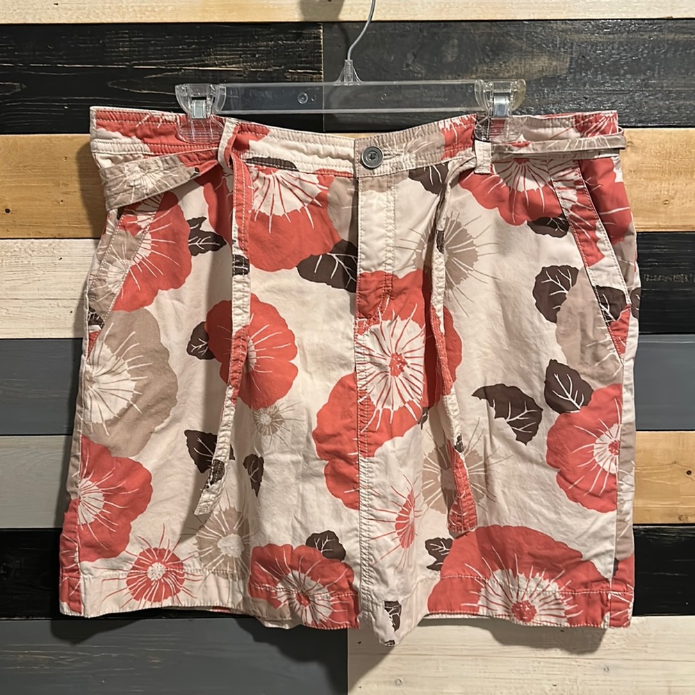 Croft and Barrow Floral skort.  Size 18